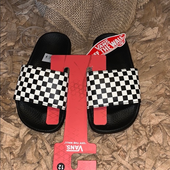 Vans “Checkered Off the Wall” Slide-On - Picture 2 of 8